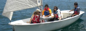 Angela Herrera Anuncios nauticos en Valparaíso |  Arriendo velero 4 tripulantes con capitán , Navega por la bahía de valparaíso