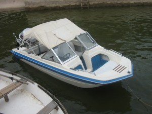 Urania Balut Anuncios nauticos en Las Condes |   Vendo Lancha $2.500.000 pesos (Guardada en Rapel para visitarla), Lancha Aquelarre